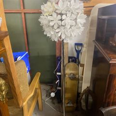 floor lamp