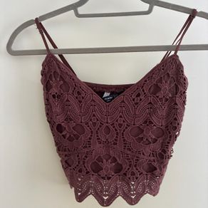 Brown lace crop top Stradivarius