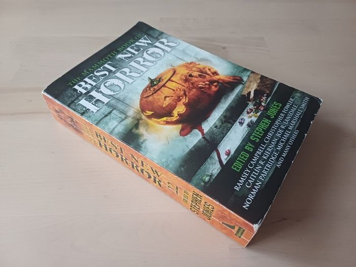 The Mammoth Book of Best New Horror Omnibus (Short Stories Paperback 2011)