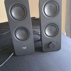 Logitech Z207 speakers