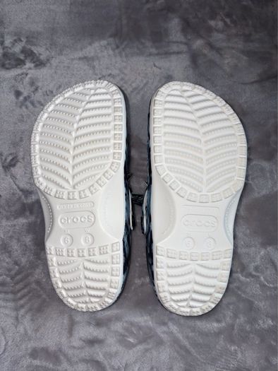 Crocs Rebel Rebel clogs Size Uk 6 Blue & black tie-dye with signature silver spike detailing