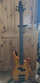 Tanglewood Rebel 4K bass guitar