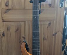Tanglewood Rebel 4K bass guitar