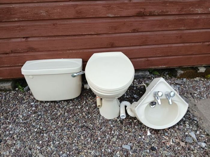 Toilet & corner sink, free