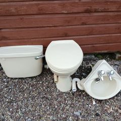 Toilet & corner sink, free