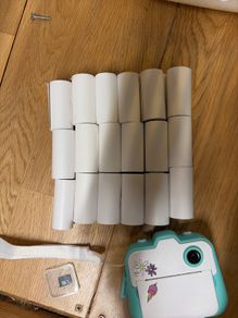 Instant camera & replacement rolls x18