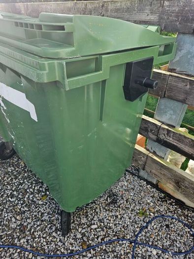commercial bin