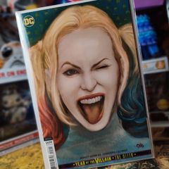 Harley Quinn ! Issue #63 ! Frank Cho Card Stock Variant Cover ! 2019 ! by DC Comics !