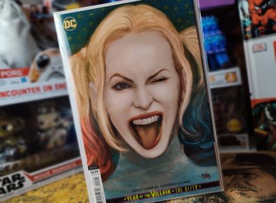 Harley Quinn ! Issue #63 ! Frank Cho Card Stock Variant Cover ! 2019 ! by DC Comics !