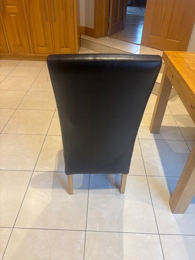 6 Dining Room Chairs