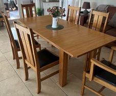 Kitchen table