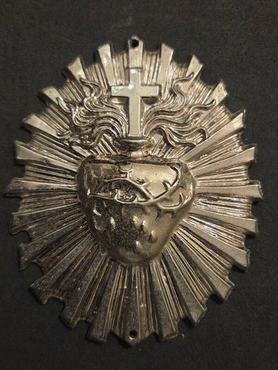 Large Heavy Metal Sacred Heart Medallion