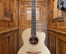 Lowden F-34c