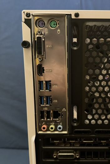 White Rgb Gaming Pc Ryzen 2700x, Gtx 1070 Ti, 16gb Ram, 1tb Ssd