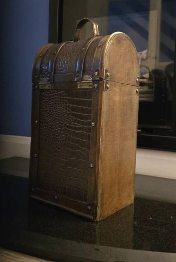Antique wooden wine box.  PRICE DROP. T