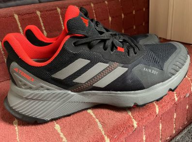 Adidas Terrex size 10