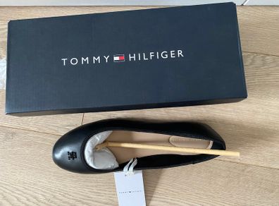 Tommy Hilfiger leather ballerina