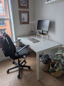 extendable Ikea table