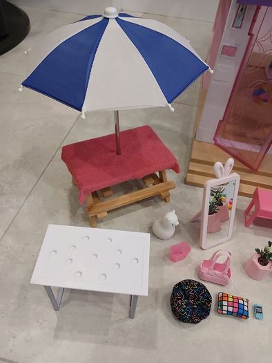 Barbie Dream House