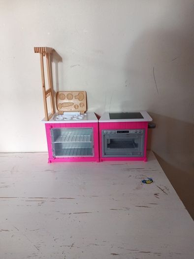 Dolls House (Wooden)