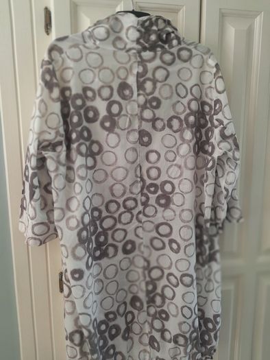 Verse  Coat
