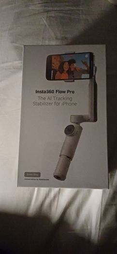 Insta360 flow pro