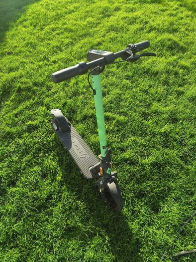 LOCO Motion Pro Electric Scooter