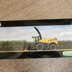 Marge Models New Holland 650FR Forage Harvester Black Limited edition 1/32