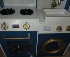 children's kitchen like new