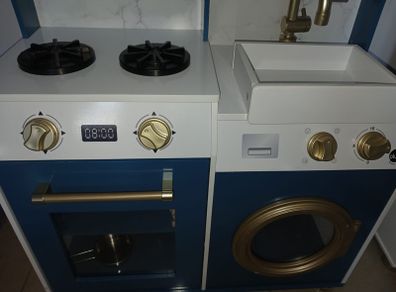 children's kitchen like new