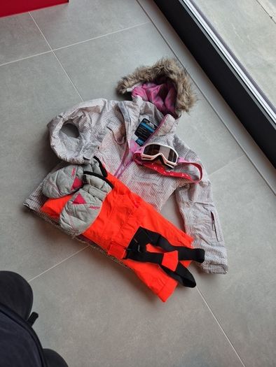 Girls skiing bundle