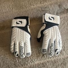 Sondico Aerospine football gloves Size 3