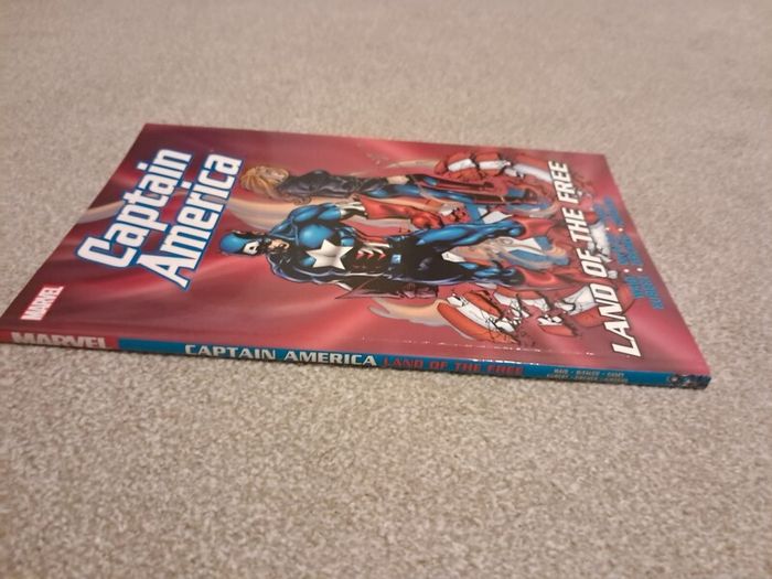 Marvel - Captain America. Land of the free tpb