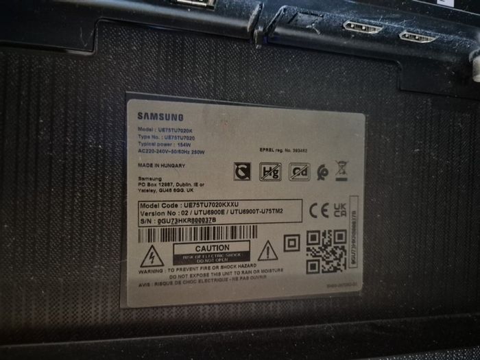 75" Samsung TV screen faulty