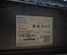 75" Samsung TV screen faulty