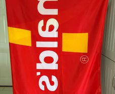 Mc Donald's Flag