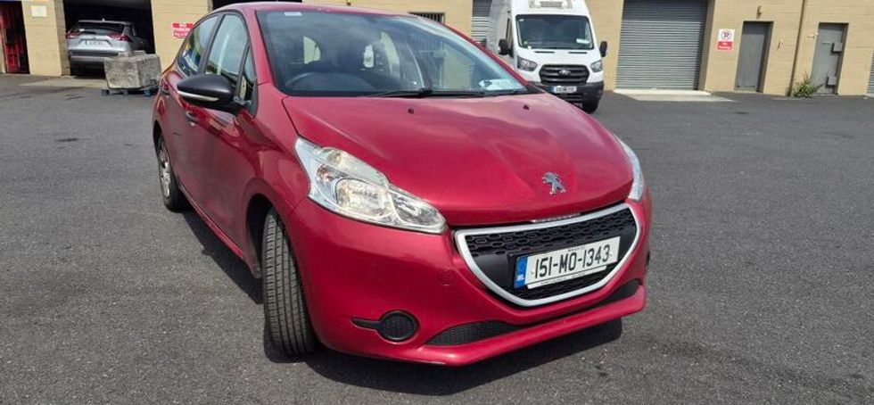 Peugeot 208 2015 1.4 Diesel Red New NCT  and Taxed
