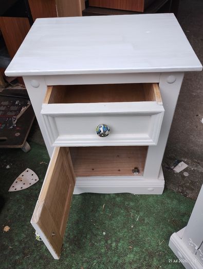 Pair of Lockers (26257)