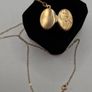Vintage 9ct yellow gold locket necklace Image 5