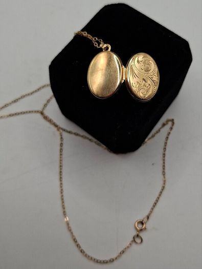 Vintage 9ct yellow gold locket necklace