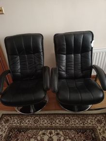 swivel chair