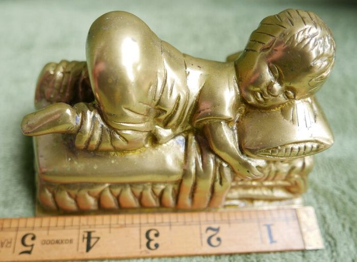 Vintage Brass Sleeping Child 5" x 3" x 2,5"