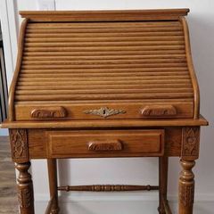 Vintage Oak Roll Top Writing Desk/ Ladies Bureau