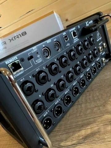 Behringer x air xr18