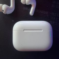 apple earbuds