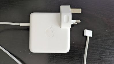 Apple MacBook 67w Charger
