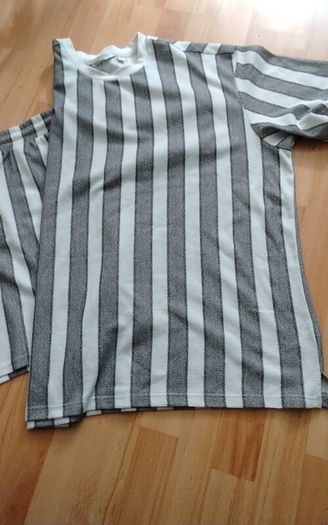 Men's T-Shirt and Shorts .. Size: XX-Large
