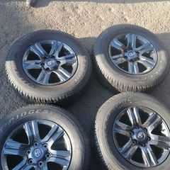 New Hilux wheels and tires brand-new