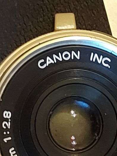 Canon Canonet 28 film camera and carrying case in very good cosmetic condition