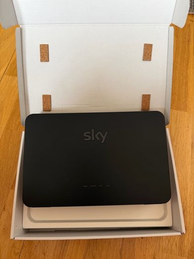Sky Broadband Hub Sr203ie